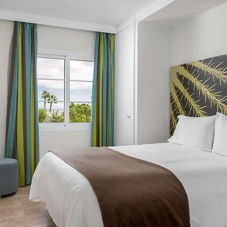 Jardines Del Sol 호텔 *